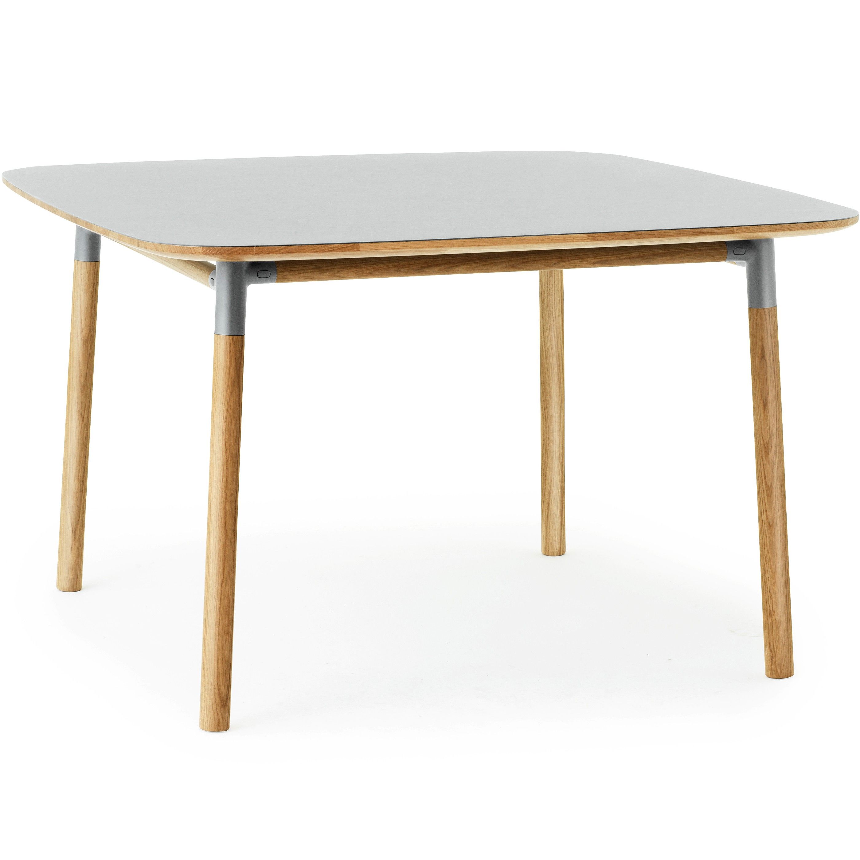 Normann Copenhagen Form Table tafel blauw 120x120 | Flinders