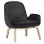 Era Low fauteuil met eiken onderstel Ultra Leather Black