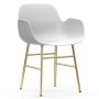 Form Armchair stoel met messing onderstel wit