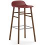 Form Barstool barkruk 75cm met walnoten onderstel rood