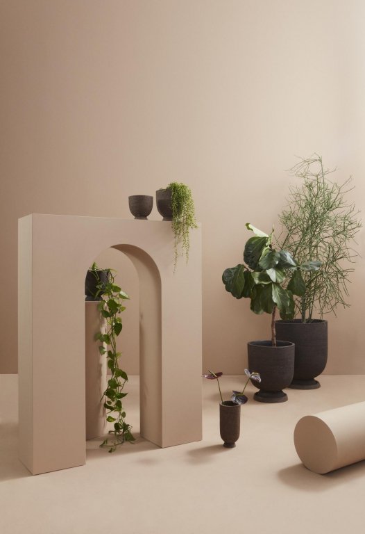 Gallery image for position 1
