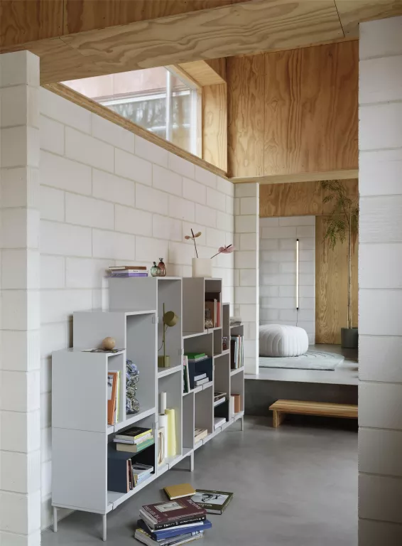 Gallery image for position 3